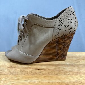 Gianni Bini Brown Leather Wedge Heels Open Toe Lace Up Women’s 8.5M